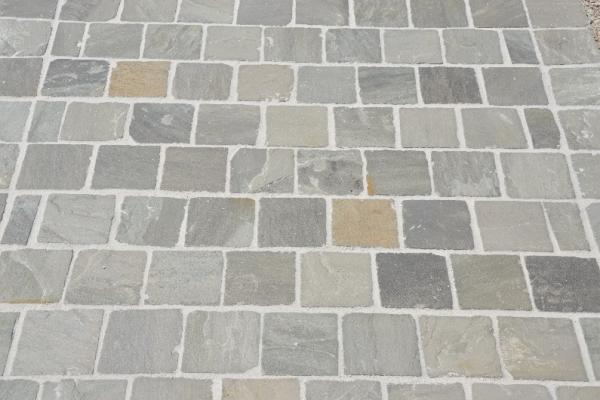 PAVAGE EN PIERRE NATURELLE KANDLA COLORIS GREY 